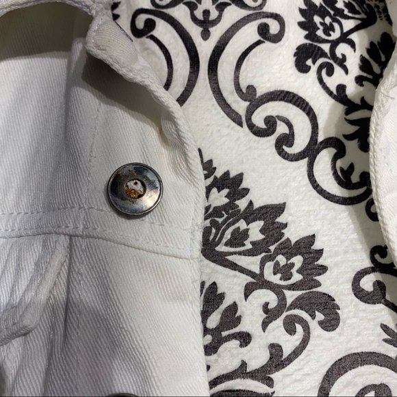 Paris Blues White Jean Vest with Raw Arms - Picture 9 of 15